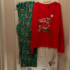 Soft Plush Pants Red Christmas Sleepwear, Red Christmas Sleepwear For Overnight, Grinch Christmas Pajamas, Grinch Pajamas, Plush Pants, Grinch Christmas, Christmas Pajamas, Soft Plush, Grinch