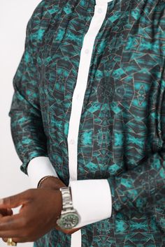 Green Long Sleeve Shirt With Graphic Print, Elegant Printed Green Shirt, Elegant Green Printed Shirt, Fitted Green Printed Shirt, Green Fitted Printed Shirt, African Designs For Men, Print Shirts For Men, Stylish Office Wear, African Wear For Men