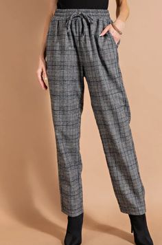 - Soft plaid fabric with waist side pocket - Model is 5'8" tall, Wearing size small Casual Houndstooth Pattern Bottoms For Winter, Casual Plaid Bottoms With Elastic Waistband, Relaxed Fit Plaid Pants For Fall, Plaid Pants With Elastic Waistband For Work, Plaid Workwear Pants With Elastic Waistband, Casual Plaid Bottoms With Welt Pockets, Casual Plaid Bottoms With Pockets, Casual Plaid Pants With Welt Pockets, Plaid Cotton Bottoms With Houndstooth Pattern