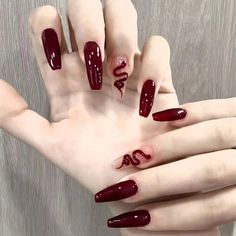 24pcs Burgundy Serpentine Cheap False Artificial Nails with Glue Tools Press on Nails Manicure Long Red Dragon Nail Design, Vampire Nail Ideas, Snake Acrylic Nail Designs, Wine Red Acrylic Nails Designs, Maroon Manicure, Red Nails Goth, Black And Dark Red Nails, Nailart Merah Maroon, Blood Nails Design