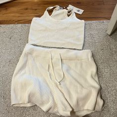 Size Medium, Never Worn, White Sweater Matching Pajama Set White Matching Set Tops For Loungewear, White Stretch Matching Sets, White Matching Set Top For Spring, White Sleeveless Loungewear Sets, White Crop Top For Loungewear In Spring, White Cotton Coming Home Outfit Sets, White Fitted Sets For Loungewear, Casual Fitted Cream Sets, Fitted Cream Casual Sets