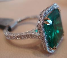 Vintage Emerald Ring, Colombian Emerald Ring, Bijoux Art Deco, Emerald Ring Vintage, Tungsten Wedding Bands, Sparkly Things, Bling Rings, Shiny Things, Dream Jewelry