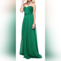 $850 Nwt Bradgley Mischka Stunning Emerald Green Chiffon Runway Dress Gown Us 6 Just Stunning - Like A Pretty Juwel - Do Not Need Any Styling. Sold Out In Retail Stores Beautiful And Very Well Made Rare And Pretty Gown From Famous Designer Bradgley Mischka Use It For Formal, Party Or A Night Out Dinning, Going To The Theater.. Please See Pictures For Detail. Picture 8. 9 - This Stunning Gown Is Also Available In A Beautiful Orchid Pink In Our Other Listings. Retail Est. $850 Size Us 6 Please Go Chiffon Runway, Runway Dresses Gowns, The Theater, Famous Designer, Runway Dresses, Beautiful Orchids, Stunning Gowns, Retail Stores, Famous Designers