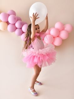 The upper part is body-shaped in the form of a ballerina dress. You can tie your shoulders according to the color you want. Sewn with soft lycra fabric and soft tulle. Pink Baby Tutu Dress, Pink Ballerina Dress For Kids, Luxury Whimsical Pink Tutu Dress, Luxury Pink Tutu Dress, Luxury Pink Organza Tutu Dress, Ballerina Birthday Dress Tutus, Summer Ballet Tutu Dress For Dress-up, Playful Ruffled Tutu Dress, Playful Ruffled Tutu Dress In Tulle