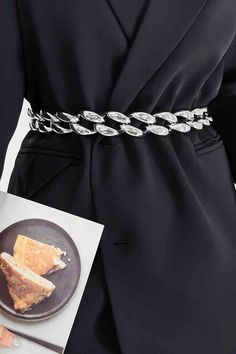 A Statement Accessory with Modern Edge Turn up the style with the Bold Acrylic Curb Chain Belt, a daring accessory that instantly elevates any look. Featuring chunky acrylic links in sleek gold or silver options, this bold belt brings a fresh, modern vibe to your wardrobe. Perfect for layering over dresses, blazers, or high-waisted pants, it’s designed to make a statement while keeping your outfit effortlessly chic. With an adjustable length of 25.6 inches plus a 13.8-inch extension, this belt o Trendy Belts, Women's Belts, Beaded Tassel Earrings, Blue Zones, Rice Bead, Upgrade Your Look, Belt Bags, Chain Belt, How To Make Light