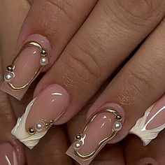 Porter tx/New caney 🎀nail & toe tech🎀 on Instagram: "So gorgeous! ✨🪞🌟" Nail Designs French Tip Unique, 2025 Nails Ideas, Classy Birthday Nails, Baddie Birthday Nails, Nail Inspo French Tip, Acrylic Nails French, Orange Acrylic Nails, Pointed Nails, Simple Gel Nails