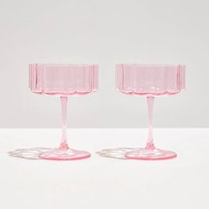 FAZEEK Wave Coupe Glasses-Pink - DUXSTYLE Lux Kitchen, Wide Bowl, Carafe Design, Theta Phi Alpha, Glass Carafe, Linen Quilt, School Room, Cocktail Glasses