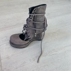 Gray Lace Up Closed Toe Woman’s Shoe . Size 38 / 7.5 . Goran Horalnever Worn ! My Little Pony Outfits, Salomon Boots, Fit Nyc, Closet Full Of Shoes, Pink Platform Boots, Sorel Wedge Boots, Tan Leather Ankle Boots, Lace Up Heel Boots, Quilted Boots