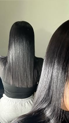 Straight Tracks Hairstyle, Long Healthy Hair Black Women, Black Hair Stylist Aesthetic, Healthy Hair Black Women, Long Natural Hair Straight, Natural Hair Silk Press Medium Length, Straight Natural Hair Black Women, Long Hair Black Women, Straightened Natural Hair