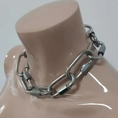 "Welcome to our shop! Handcrafted with love and care in Hongkong .  Thick chunky oval chain link necklace made up of large carabiner clasps. Made with high quality stainless steel so is water resistant and will not tarnish or discolour. Pictured is a standard 16\" length but cut to size on request (16\"- 20\") IMPORTANT: Please measure your neck before placing an order and add at least 2 inches to that measurement when selecting the necklace size. Stainless Steel Chain Necklace Heavy Duty Chunky Chunky Chain Jewelry, Punk Style Chunky Chain Link Jewelry, Dystopian Jewelry, Punk Jewelry Diy, Post Punk Fashion, Lock Choker, Emo Necklace, Heavy Chain Necklace, Necklace Grunge