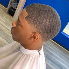 Low Taper Waves, Buzz Cut Low Taper, Black Buzzcut, Fade With Waves, Taper Fade Short Hair, Men Fade Haircut Short