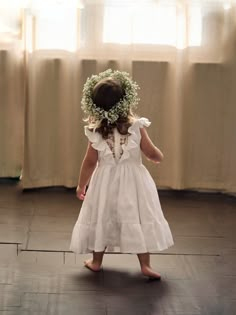 Christening Dress for Baby Girl, Boho Baptism Dress, White Linen Flower Girl Dress in Boho - Etsy Flower Girl Dresses Linen, Toddler Girl Baptism Dress, Girl Boho Dress, Toddler Wedding Dress, Baby Flower Girl Dress, Wedding Preparation Photos, Boho Baptism, Baby Girl Boho