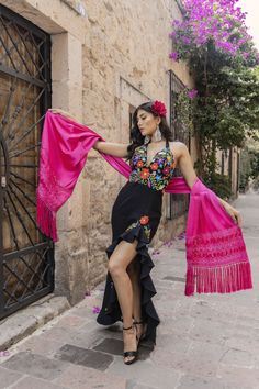 16 De Septiembre Outfit Ideas, Outfit Fiesta Mexicana, Mexican Party Outfit, Mexican Outfits For Women, Mexican Fabrics, Mexican Clothing Style, Mexico Clothing, Outfit Mexicano, Mexican Shawl