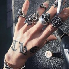 ✦ ig: maratevil ✦ Many Rings, Grunge Jewelry, Edgy Jewelry, Piercings Jewelry, Dope Jewelry, Funky Jewelry, Gender Envy, Grunge Goth, Hand Jewelry