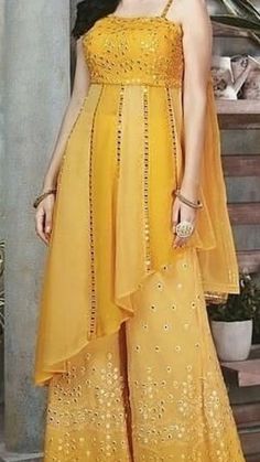 Indian Long Dress, Function Dresses, Indian Dresses Traditional, Indian Gowns Dresses, Kurti Designs Party Wear, Designer Party Wear Dresses, Designer Dresses Casual