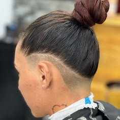 Black Hair Undercut, Best Undercut Hairstyles, Undercut Curly Hair, Girl Undercut, Undercut Hairstyles Women, Undercut Long Hair, Undercut Styles, Shaved Undercut