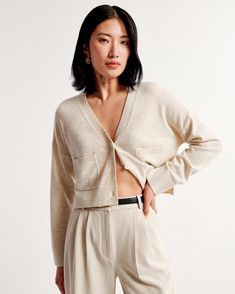 Comfy elevated cardigan in our luxuriously soft 100% cashmere fabric, featuring a button-up front and ribbed hem and cuffs. The perfect elevated staple in your wardrobe that can be layered or worn by itself buttoned up! Cream Colored Cardigan, Timeless Looks, Cashmere Fabric, Cashmere Color, Oversized Sweaters, Shop Jeans, Womens Cashmere, Fall 24, Oversized Cardigan