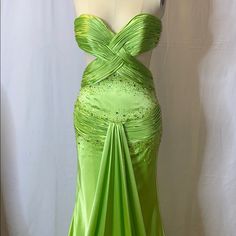 Open Back. Green Evening Dress With Back Opening, Green Backless Evening Gown, Green Backless Maxi Dress With Back Opening, Green Fitted V-neck Backless Dress, Green Open Toe Slingback Pumps With 4-inch Heel, Prom Colors, Satin Gown, Open Back, Checks