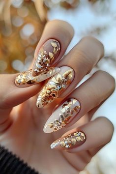 48 Most Beautiful Luxury Nails Designs You Need To Try! Bride French Nails, Gel Wedding Nails, Classic Wedding Nails, Nails For Brides, Bridal Nail Designs, Luxurious Nails, Luxury Nail Art, Daily Nail Art, Clear Nail Designs