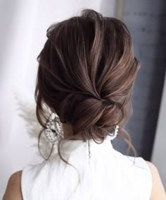 Sanggul Modern, Messy Updo, Curly Hair Updo, Bridal Updo