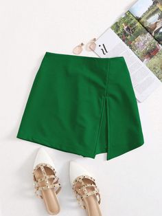 SHEIN Short-Saia Com Cintura Elástica E Fenda Frontal Green Casual   Knitted Fabric Plain Skort Slight Stretch Summer Women Clothing, size features are:Bust: ,Length: ,Sleeve Length: Women Shorts, Eos, Summer Women, Women Clothing, Womens Bottoms, Knitted Fabric, Elastic Waist, Length Sleeve, Split