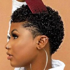 a Natural Hair Haircuts, Cabello Afro Natural, Short Natural Haircuts, Short Hair Designs, Short Natural Curly Hair, Short Shaved Hairstyles, Natural Afro, Tapered Natural Hair, Natural Hair Cuts