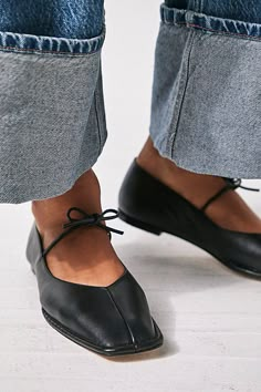 A femme style gets reimagined with these unique flats from Alohas, featuring a squared-off toe and tie vamp strap on a smooth leather upper for a design that’s equal parts sweet and sophisticated. **Features:** Slip-on style, flat sole, leather uppers, square toe, seamed details, self-tie vamp strap **Why We | Sway Ballet Flats by Alohas at Free People in Black, Size: EU 39 Square Ballet Flats, Mary Jane Flats Outfit, Velvet Mary Janes, Ballet Flats Outfit, Shoes Mary Jane, Mary Jane Ballet Flats, Flats Outfit, Ballerina Shoes Flats, Womens Ballet Flats