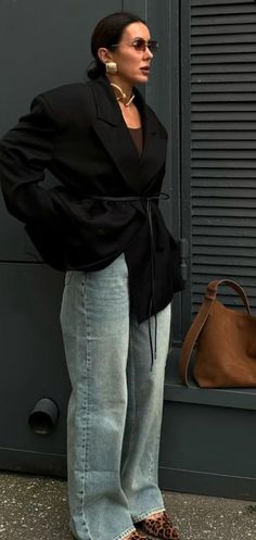 Culottes Outfit, Property Manager, Denim Outfits, Fashion Mistakes, Style Mistakes, Things To Wear, Ootd, Blazer, My Style