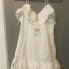 Brand New Zara White Midi Dress With Ruffles, Chic Cotton Dresses By Zara, White Ruffled Mini Dress By Zara, Zara White Mini Dress With Ruffles, White Mini Dress With Ruffles From Zara, Chic Zara Cotton Dress, Zara Ruffle Sundress, Zara Cotton Party Dress, Zara Ruffled Sundress