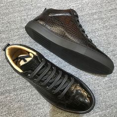 Men's Fashion Genuine Leather Real Lace Up Designer Casual Shoes  -  GeraldBlack.com Shoes Popular, Crocodile Design, Too Nice, Genuine Leather Shoes, Shoe Insoles, Designer Sneakers, Leather Items, Lovely Colors, Sports Shoes