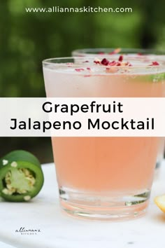 grapefruit jalapeno mocko cocktail in a glass with limes on the side