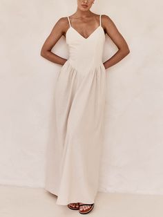 Kleed je elegant aan met de Sunset Suspender Pleated Panel Sleeveless Maxi Dress van LikeMyChoice®. 
Deze charmante jurk heeft verstelbare bandjes en is geaccentueerd met geplooide panelen, waardoor een sierlijk, vloeiend silhouet ontstaat. Perfect voor speciale gelegenheden of een stijlvolle vakantielook. 
Zie meer：Vakantie
Opmerking:
Maat: controleer zorgvuldig de afmetingen
Houd rekening met 0,5-1" verschil als gevolg van handmatige meting
Door verschillende monitorinstellingen kunnen kleuren licht afwijken
1" = 2,54cm
Maattabel :



MAAT
VS
UK
EU
BUST
TAILLE
SCHOEF


INCH
CM
INCH
CM
INCH
CM


S
2-4
6-8
36-38
33-35‘’
84-89
26-27‘’
66-69
36-37‘’
91-94


M
6-8
10-12
38-40
36-38‘’
92-97
28-29‘’
71-74
38-40‘’
96-102


L
10-12
14-16
40-42
40-42‘’
102-107
30-31‘’
76-79
41-43‘’
104-110


XL
14 Sling Dress, Komplette Outfits, Sleeveless Maxi Dress, The Sunset, Linen Blend, Fitness Fashion, Types Of Sleeves, Loose Fitting, Dress Up