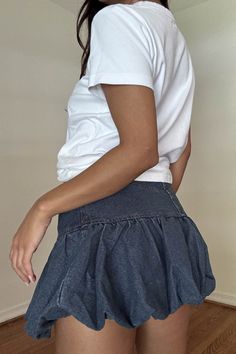 Mid Waist Dark Denim Balloon Mini Skirt Self: 100% CottonLining: 100% Rayon Short Denim Skirt, Dark Denim, Savannah Chat, Savannah, Denim Skirt, New Fashion, Mini Skirt, Mini Skirts, Skirt