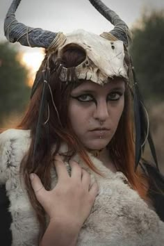 Shaman Headdress, Warrior Crown, Viking Shaman, Shaman Mask, Outfit Edc, Horned Helmet, Black Horns, Costume Viking