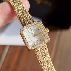 Product information: Color: full gold mesh belt Square Thickness: 10mm Applicable people: Ladies Style: Casual Strap material: Stainless steel Mirror material: sapphire crystal glass mirror Crown type: Spiral crown Display type: Pointer Packing list: Watch * 1 Product Image: Crown Display, Golden Watch, Steel Mirror, Ladies Style, Mirror Material, Chic Outfit Ideas, Watch New, Formal Shoes For Men, Color Full