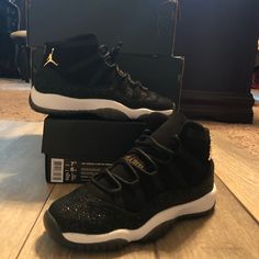 7.5 Air Jordan 11 Retro Black/Metallic Gold-White All Black Jordans, Black And Gold Jordans, Jordan 11s, Retro Jordans 11, Black Jordans, Retro 11, Air Jordan 11 Retro, Shoes Air, Womens Jordans