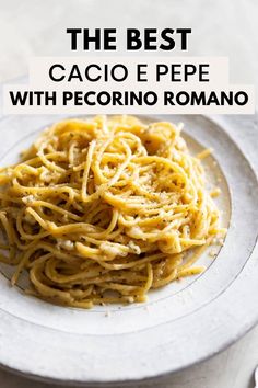 This Cacio e Pepe only hThe Best Cacio e Pepe with Pecorino Romanoas 4-ingredients and is ready in 25 minutes! This creamy Italian pasta dish translates to "cheese and pepper". All you need is Pecorino Romano, unsalted butter, freshly cracked black pepper, and high-quality pasta. No eggs, no parmesan cheese, just the perfect weeknight meal! Pasta With Pepper Sauce, Pasta For One Person Recipes, Pecorino Romano Recipes, Romano Cheese Recipes, Pasta Pecorino, Black Pepper Pasta, Pecorino Pasta, Pepper Noodles, Creamy Italian Pasta