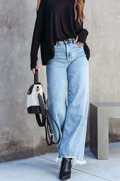 Denim Style Casual, Street Jeans, High Waist Denim, Fashion Trends Winter, Maxi Dress Cocktail, Jeans Casual, Denim Style, Dress With Cardigan, Long Blouse