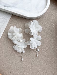 Delicate Bridal Earrings For Party, Delicate Flower Shaped Bridal Earrings For Party, Delicate Flower Shape Bridal Earrings For Party, Delicate Flower-shaped Bridal Earrings For Parties, Party Bridal Drop Earrings With Flower Decoration, White Flower Decorated Earrings For Parties, Elegant Earrings With Handmade Flowers As Gift, Delicate 3d Flower Earrings For Parties, White Flower Party Earrings