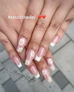 White Nails Flowers, French Nails White, Summer Nails French, Nails Flowers, Nails White, Nails French, Flower Nails, French Nails, White Nails