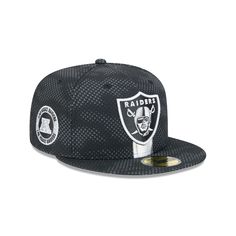 The Las Vegas Raiders 2024 Sideline 59FIFTY Fitted Cap features an embroidered Raiders logo at the front panels with a matching NFL Shield at the rear and Conference patch at the right-wear side.