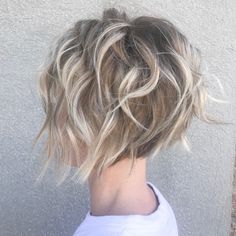 Short Wavy Hairstyles For Women, Pixie Bob Hairstyles, Popular Short Hairstyles, Pixie Bob Haircut, Short Shag Hairstyles, Choppy Bob Hairstyles, Choppy Bob, Layered Bob Hairstyles, Short Hairstyles For Thick Hair