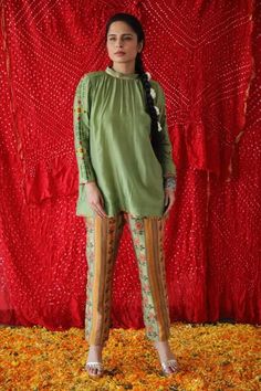 Shop for Shachi Sood Green Dupion Silk Embroidered Sleeve Tunic And Pant Set for Women Online at Aza Fashions Embroidery Green, Embroidery Neckline, Pleated Neck, Short Tunic, Print And Embroidery, Print Pant, Green Tunic, Floral Print Pants, Beads Embroidery