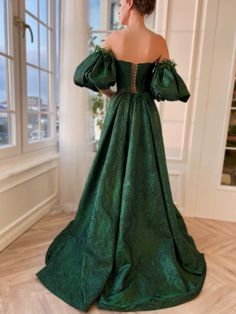 Casual Blouse Women, Teuta Matoshi, Prom Dress Inspiration, Senior Prom, Fantasy Gowns, Fairytale Dress, Grad Dresses, Gala Dresses, Brocade Fabric