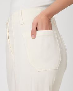 The Brooklyn Crop is the perfect spring and summer style. This new high-waisted wide leg silhouette features a cropped silhouette, a wide waistband, a double button closure, front pleats, trouser pockets and a seam detail down the front. This effortlessly chic pair comes in a beautiful off-white shade in a super soft fabric with the perfect amount of stretch. Cropped Wide Leg Jeans, Trouser Pocket, Cropped Wide Leg Pants, Wide Leg Pant, Wide Waistband, Summer Style, Soft Fabric, Leg Jeans, Wide Leg Pants