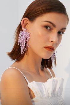 Dazzle with diamantes! These stunning earrings feature a statement diamante design. Wear them to elevate an evening look. Occasion:Party/Office/Casual/Gifts Weight: 40g Lavender Diamond, Flower Cascade, Hot Accessories, Floral Dress Formal, Floral Heels, Bridal Belt, Wedding Clothes, Bridal Bracelet, Earrings 3