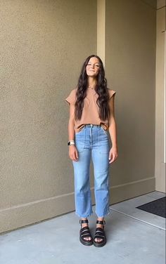 Simple Everyday Outfits Midsize, Basic Summer Outfits Modest, Spring Outfits 2023 Modest, Gen Z Spring Outfits, Casual Spring Outfits For School, Patterned Turtleneck Outfit, Spring Fits Aesthetic Casual, Modest Outfits Streetwear, Worship Leader Outfit Women Summer