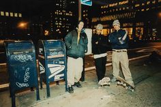 The Real Mid-90s: Supreme OGs Reflect  on the Old New York #design 90s New York Fashion, New York Streetwear, 90s New York, 90s Skate, Night Street, Mid 90s, Old New York, New York Aesthetic, Mia 3