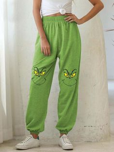 Green Casual Grinch Printed Pants with Pockets Christmas Sweatshirt Ideas, Cute Christmas Outfits, Printed Jogger Pants, Dream Fashion, Printed Sweatpants, Floral Print Pants, Half Sleeve Blouse, Printed Joggers, Loose Pants