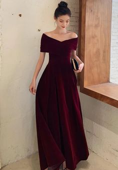 Elegant Burgundy Off Shoulder Sweetheart Velvet Party Dress, A-line Lo – BeautyDressy Royal Ball Gowns, Teen Prom, Formal Prom Dresses Long, Velvet Party Dress, Make Your Own Dress, Long Formal Dress, Red Dress Short, Burgundy Velvet, Elegant Outfits